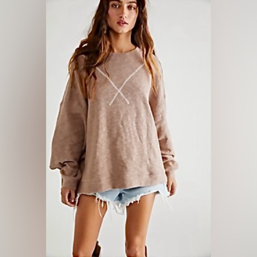 Free People We The Free Come Again Tee 
(L) Color Bunny